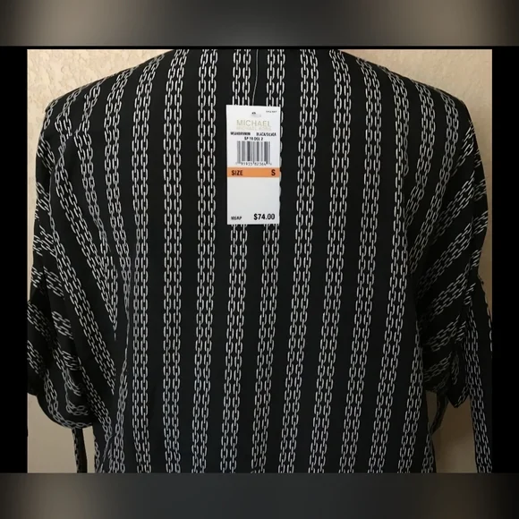 NWOT! MICHAEL KORS BLACK CHAIN PATTERN TOP (S) - Picture 7 of 10